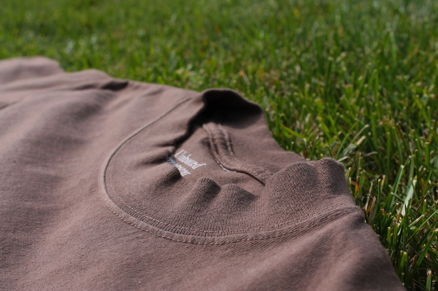 OVERSIZED MOCHA SIGNATURE TEE