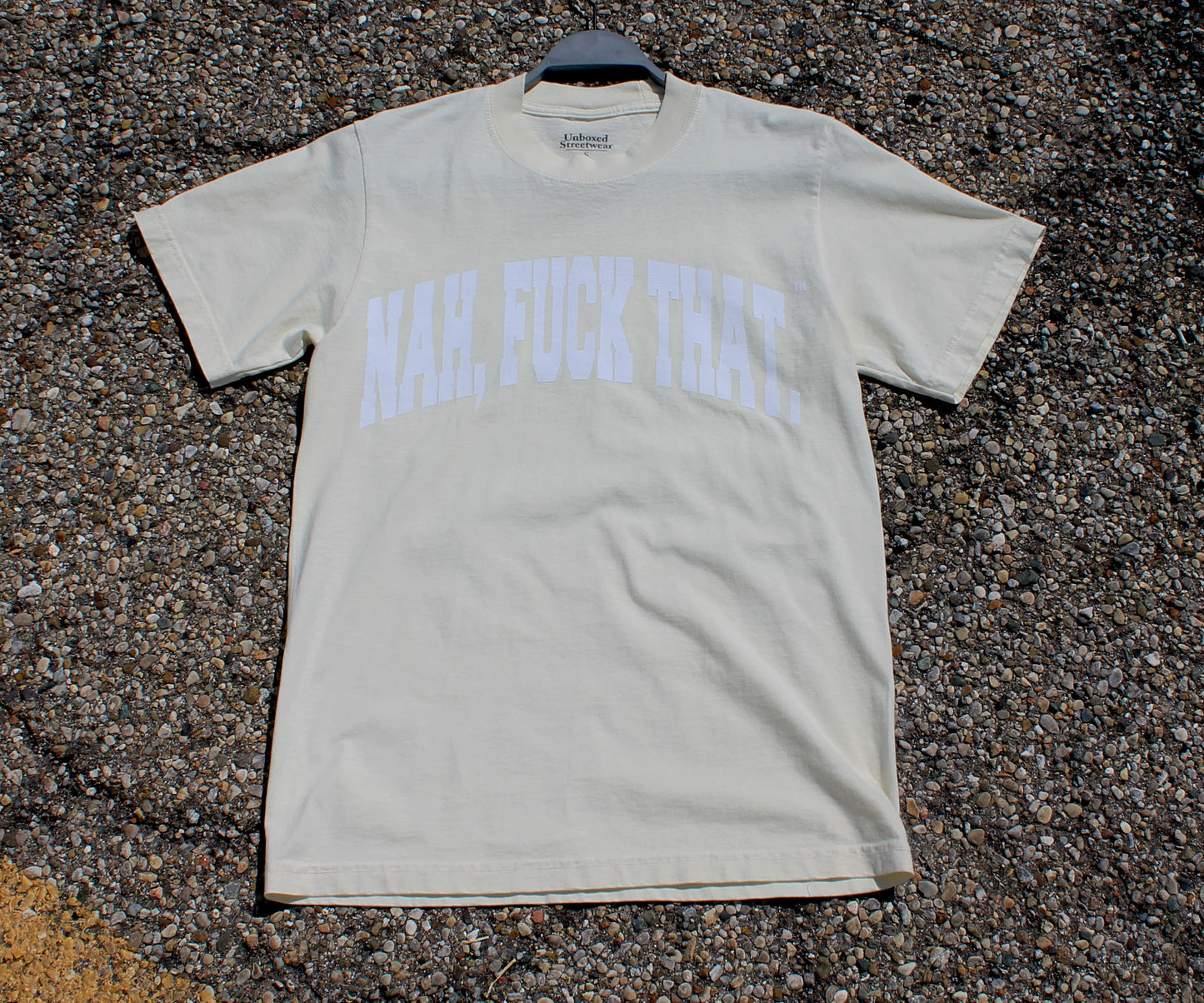 OVERSIZED CREME SIGNATURE TEE