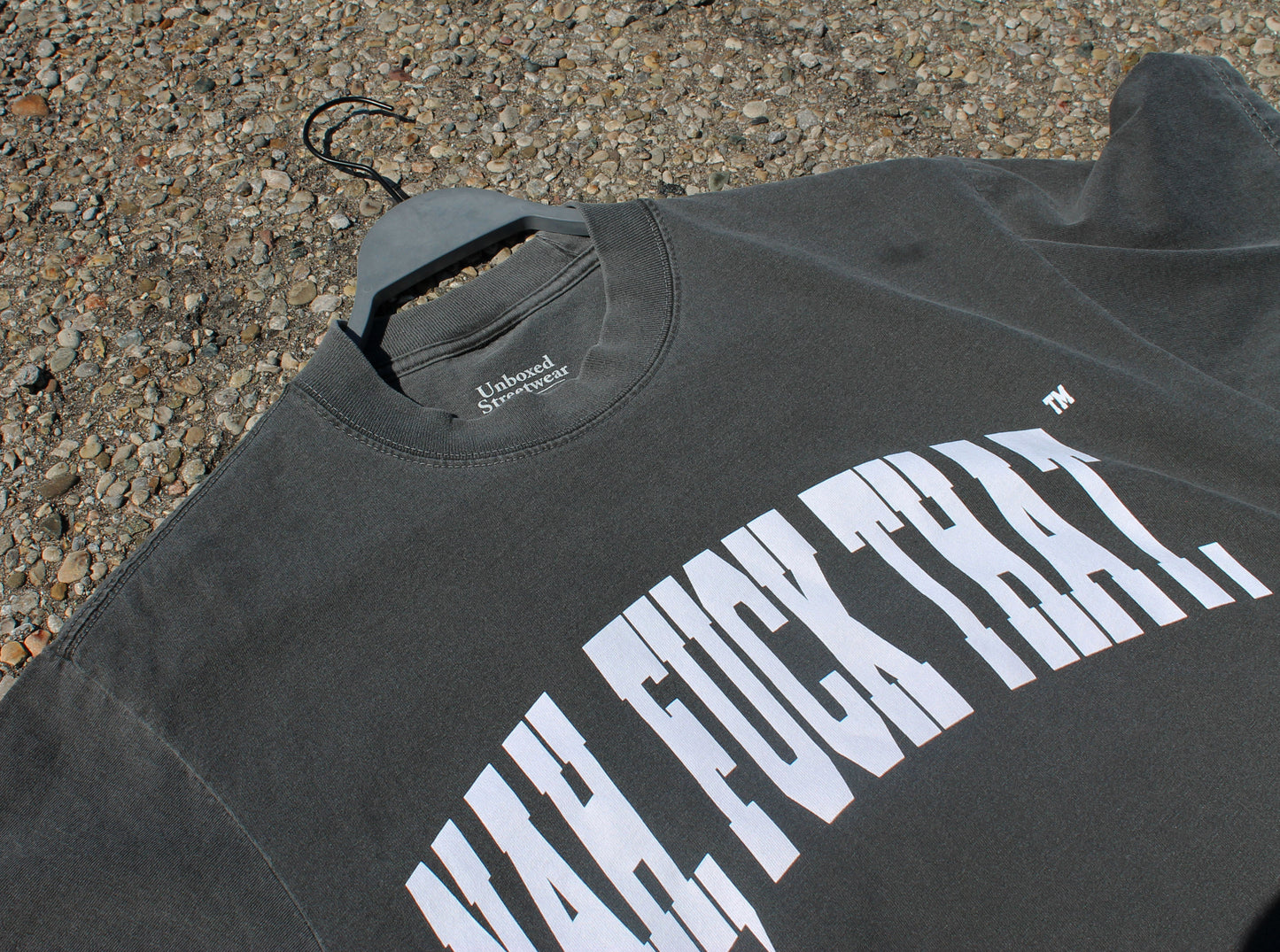 OVERSIZED SHADOW SIGNATURE TEE