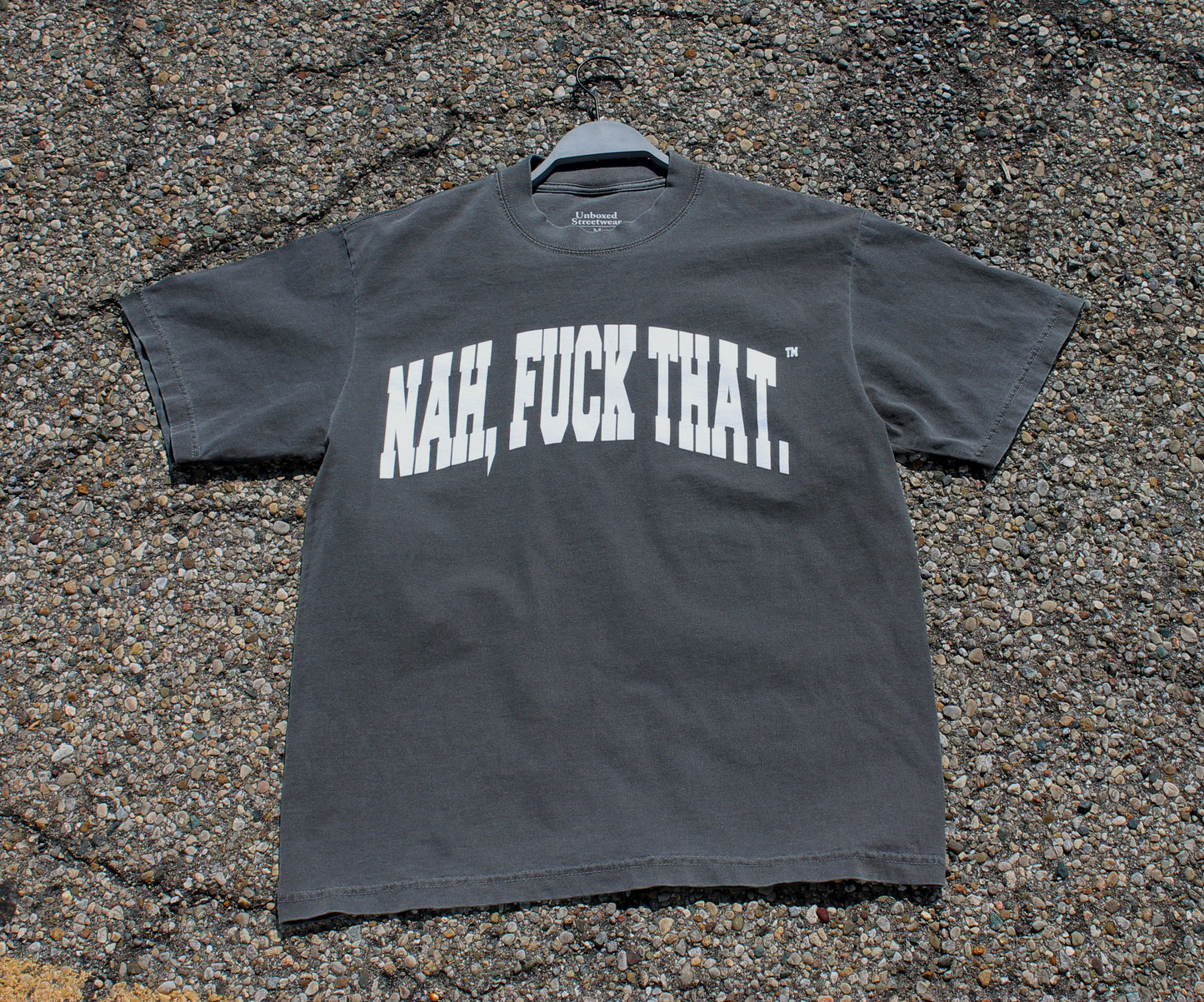 OVERSIZED SHADOW SIGNATURE TEE